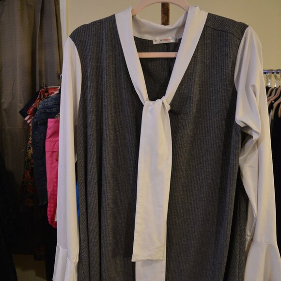 🖤 Rosegal Gray + White Work Blouse – Preloved 🖤 - Picture 1 of 4